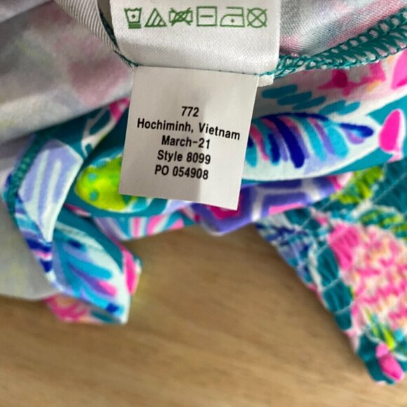 Lilly Pulitzer Lana‎ Top Maldives Green Turtle Wave Medium Off Shoulder CJ-1631 - Picture 11 of 11